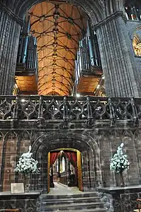 Le jubé	et le voûte de la nef centrale (XVIe&nbsp;siècle).