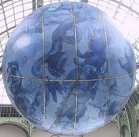 Globe céleste exposé au Grand Palais