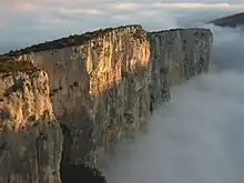 Secteur Escalès sur une falaise des Gorges du Verdon