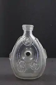 Gourde en verre du XVIIe&nbsp;siècle.Musée des Hospices civils de Lyon