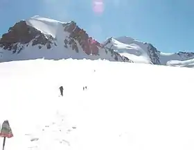 Le glacier et les sommets de Pollux et Castor.