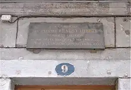 Plaque dédiée à Ernest Hébert