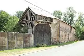 Ancienne ferme en torchis.