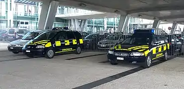 Véhicules d'intervention à l'aéroport international de Bâle-Mulhouse-Fribourg en 2015.