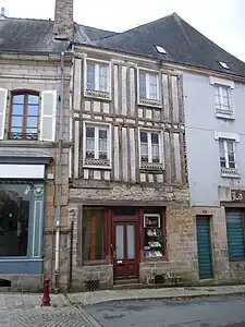 Maison à pans de bois rue Joseph Pères.