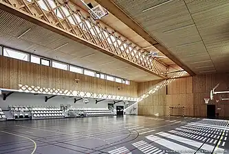 Halle de sport, isolation paille, ville de Donzère par l'agence Tekhnê Architecte