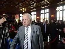 Photo d'Eugène Binaisse, lors de l'élection officielle de Steeve Briois comme maire de la commune le dimanche 30 mars 2014.