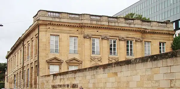 Vue depuis la rue Pierlot.