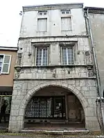 N°10 Hôtel du commerce, inscrit aux MH en 1934.