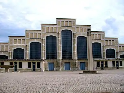 La halle Tony-Garnier, patrimoine classé du XXe siècle.