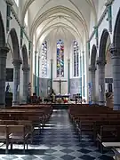 Intérieur de l'église Sainte-Vierge-Marie.