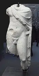 Statue d'un Ptolémée III sous la forme du dieu Thot-Hermès.