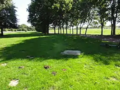 Le puits no&nbsp;2 bis dans son environnement.