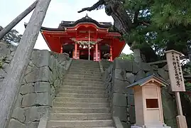 Haiden de Kami-no-miya sous une lumière différente