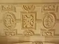 Détail d'un des caissons du plafond de la grande galerie