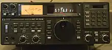 Récepteur de radio-amateur 1990.