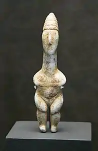 Statuette cycladique féminine, 10&nbsp;cm, -3200 / -2800 BC.