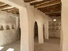 Intérieur mausolée de Cheikh Sidi Brahim, El Atteuf.