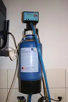 Système d'échangeur d'ions avec contrôle de la conductance électrique (0,1&nbsp;μS/cm affiché).