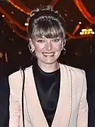 Jane Curtin interprète Dr&nbsp;Joanne Webster.