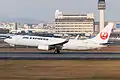 Boeing 737-800 de JAL Express au décollage