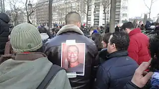 Hommage au policier Ahmed Merabet.