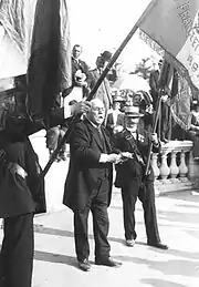 Joseph Sansbœuf prononçant un discours lors d'une fête fédérale