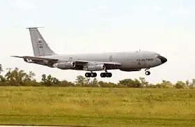 Le KC-135 impliqué (58-0013), ici photographié en novembre 2004, 13 ans après l'incident.