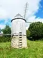 Moulins de Kerouat : le moulin chandelier (provient de Cléden-Cap-Sizun).