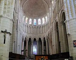 Chœur de la priorale Notre-Dame de La Charité-sur-Loire