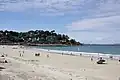 La plage de Trestraou et les falaises de Beg ar Storloc'h.