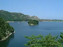 Lac Samilpo dans la région des monts Kumgang.