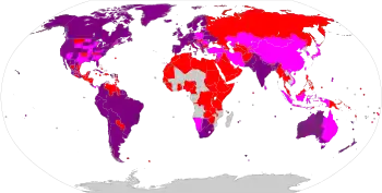 Carte du monde, qui représente notamment la Russie ou plusieurs pays d'Afrique du Nord et de l'Est comme ne permettant pas le changement légal d'identité.