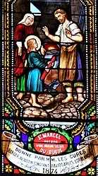 Premier miracle : mis au défi par un forgeron, Marcel prend une barre de fer incandescente et en évalue son poids avec une grande précision.Le Bugue, église Saint-Sulpice.