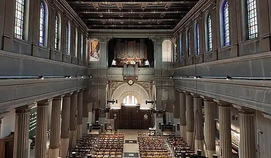 Le grand orgue avec, à gauche, le Tuba Mirabilis.