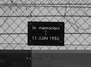 Plaque commémorative du 11 juin 1955.