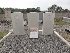 Tombes des soldats alliés.