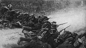 Soldats d’infanterie prenant part à la défense de Liège dans les faubourgs d’Herstal.