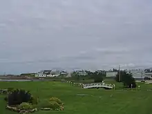 Bas-Caraquet vue du parc, avec le pont du ruisseau Isabelle.
