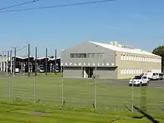 Remisage des tramways et bâtiment administratif.