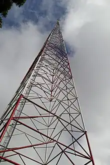 Limeux émetteur antenne 2, mât autoportant ou autostable quadripode structure détaillée