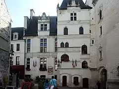 voir la légende ci-après