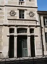 No&nbsp;4 : façade latérale sud du lycée Louis-le-Grand.