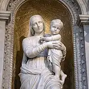 Statue de la Vierge à l'Enfant par Joseph Fabisch.