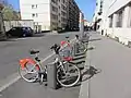 La station Vélo'v à l'aplomb du no&nbsp;55 en 2019.