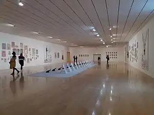 Vue de l'exposition « L'Homme aux mille natures » d'Edi Dubien (2020).