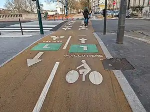 Les Voies Lyonnaises 01 - Quai Bernard