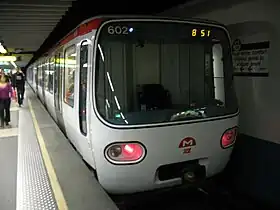 Une rame MPL 75 dans la station de métro.
