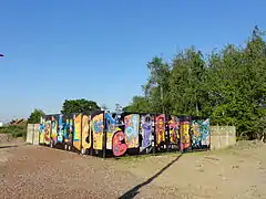 Le puits no&nbsp;4 dans son environnement.