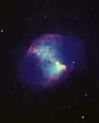 Cette image provient aussi du télescope de 4&nbsp;m de l'Observatoire de Kitt Peak, mais avec des couleurs rehaussées pour représenter les émissions Hα de l'hydrogène.